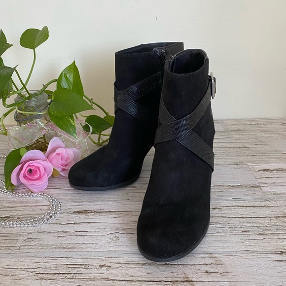 🌸Ankle boots / Size9 /Black - Picture 2 of 5